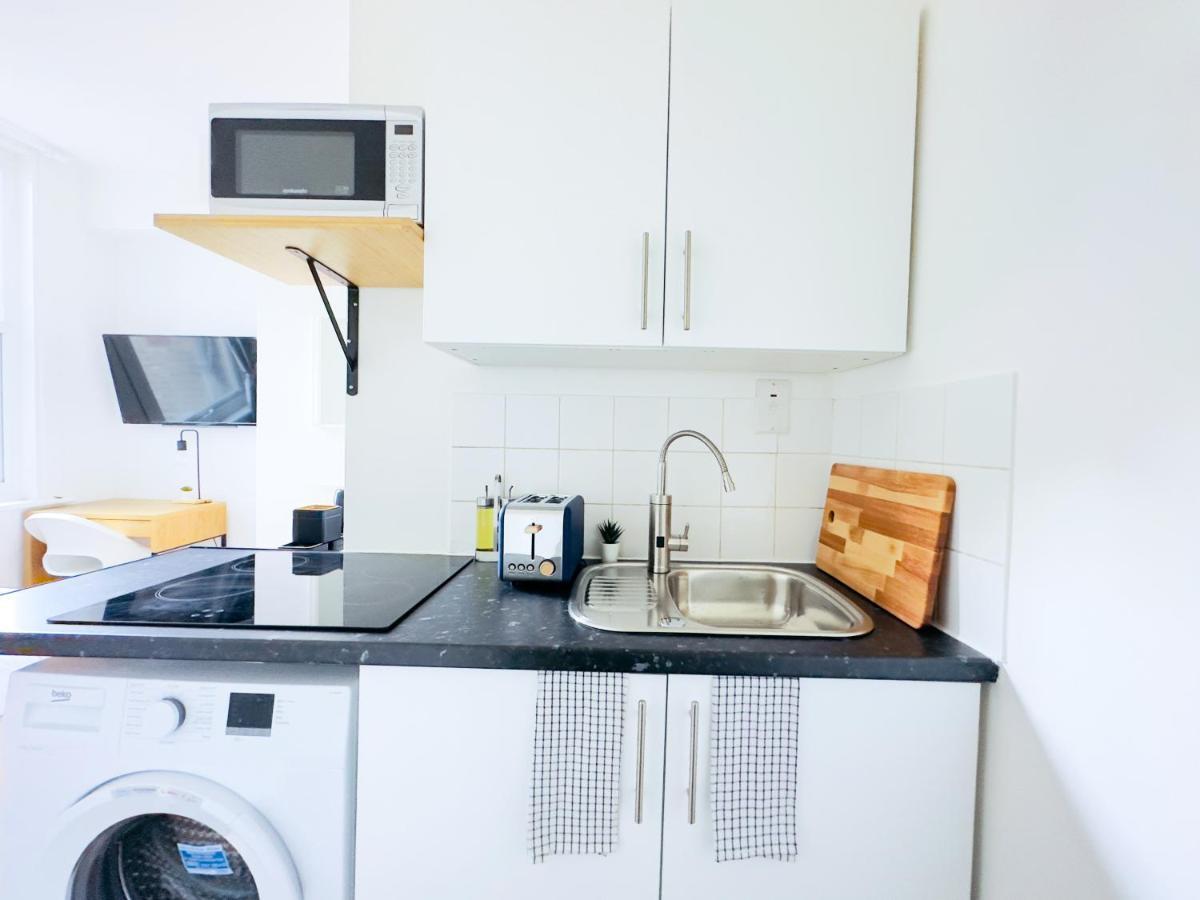 Lovely Studio Flats In Hackney Apartment Лондон Екстериор снимка