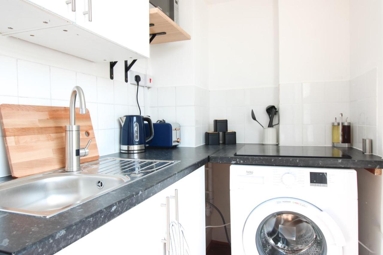 Lovely Studio Flats In Hackney Apartment Лондон Екстериор снимка