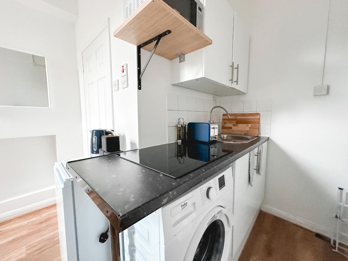 Lovely Studio Flats In Hackney Apartment Лондон Екстериор снимка